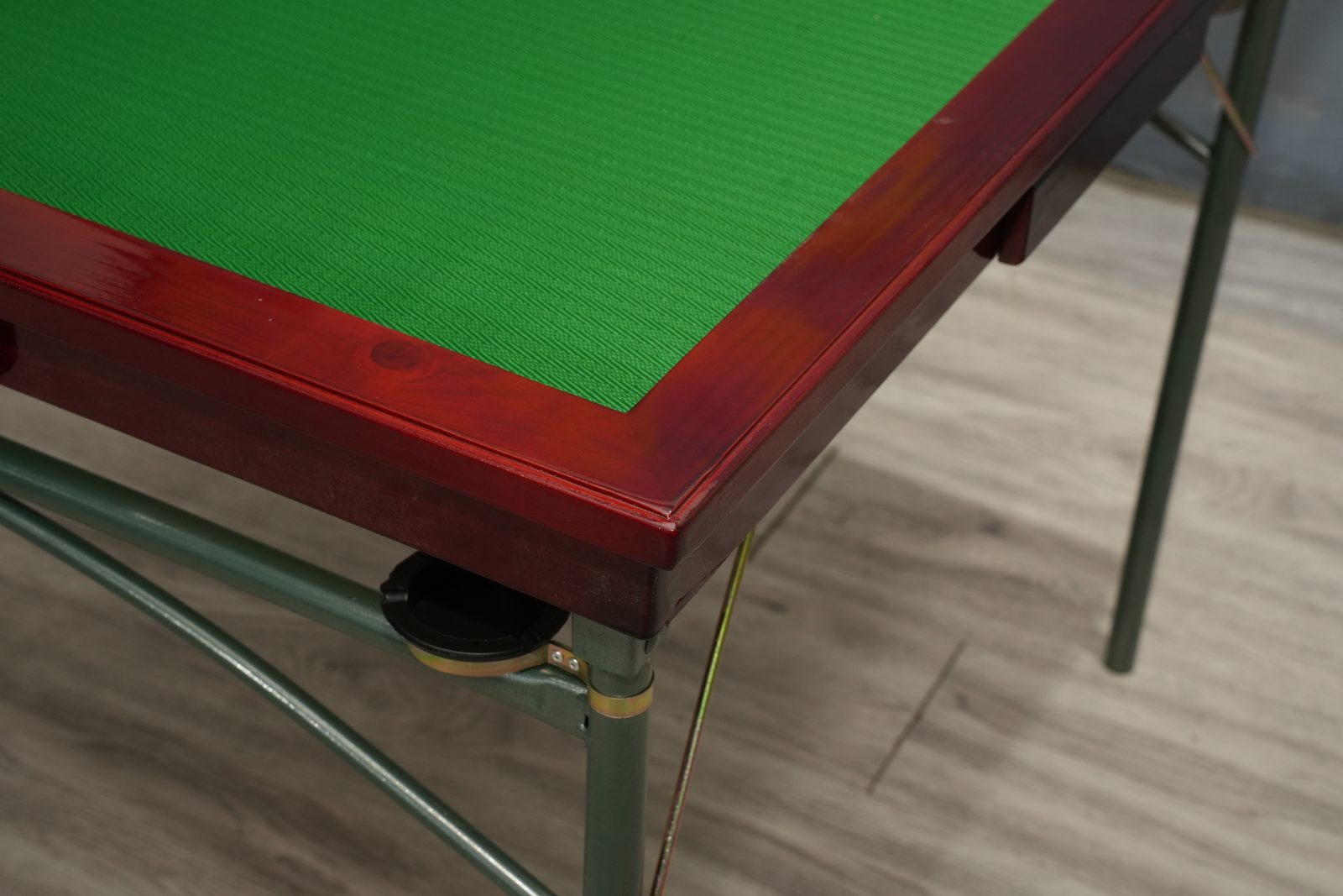 Red-wood frame corner with cup holder mount